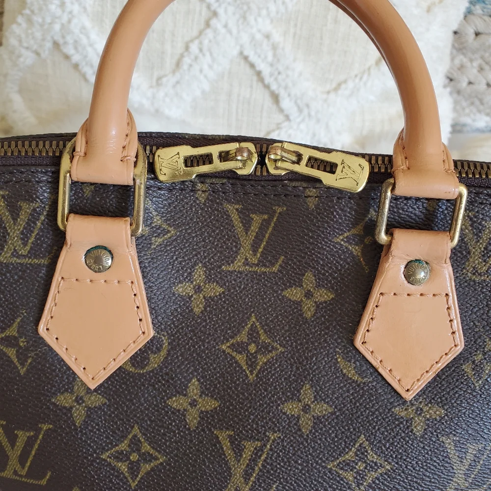 ❤️👜Authentic Louis Vuitton Alma PM👜❤️ - Picture 5 of 15